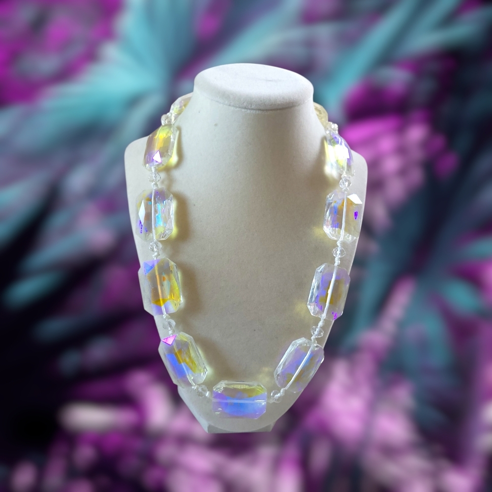 ✨️HP✨️Stunning VTG Iridescent Aurora Borealis Chunky Crystal Statement Necklace